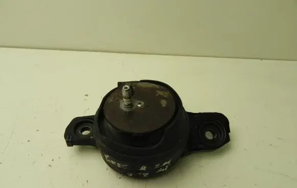 Subaru Forester SH Engine mount bracket VD9134