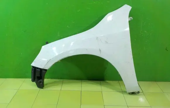 Volvo V60 Fender PRZOD LEWY