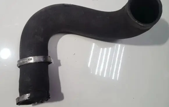 Citroen C5 Intercooler hose/pipe