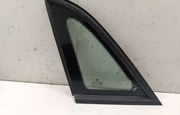 Volkswagen ID.4 Rear side window 43R01351
