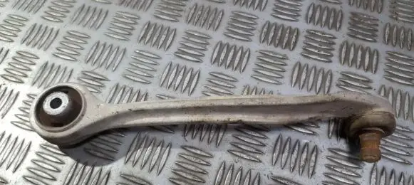 Volkswagen PASSAT B5 Front lower control arm/wishbone