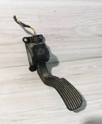 Mercedes-Benz Sprinter W906 Accelerator throttle pedal 0280755025 ZGS012Q017
