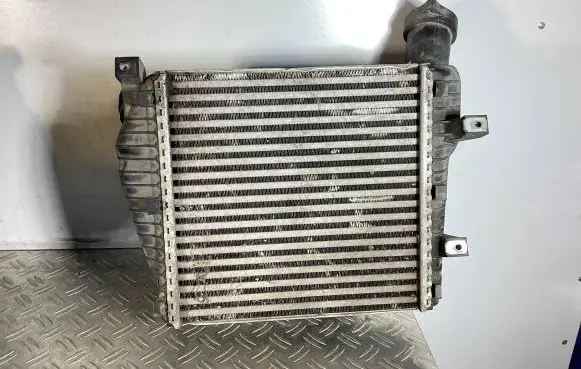 Volkswagen Touareg II Intercooler radiator 7L6145803F 7L0117339