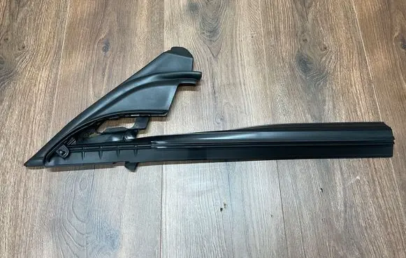 Jaguar F-Type Fender end trim Ex53-21597-a