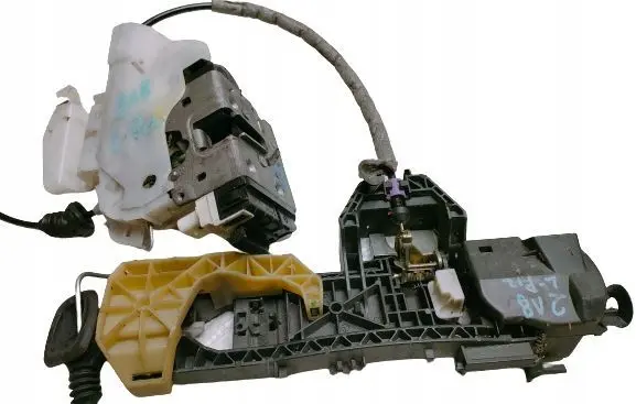 Mercedes-Benz CL C215 Front door lock A2047202735