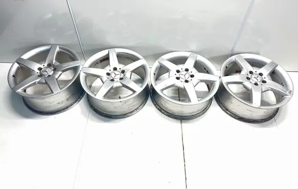 Mercedes-Benz CLK A209 C209 R18 alloy rim A1714011702 A1714011602
