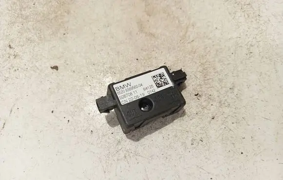 BMW 3 F30 F35 F31 Antenna control unit 938956004 6520938956004
