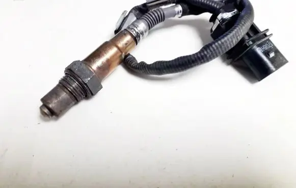 BMW 5 E60 E61 Lambda probe sensor 779159202 0281004019