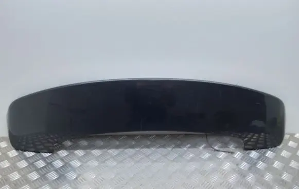 Tailgate/trunk spoiler