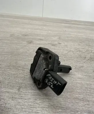 Volkswagen PASSAT B5.5 Oil level sensor 1J0907660B 5DK00807902