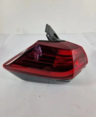 Nissan X-Trail T32 Rear/tail lights 22023746