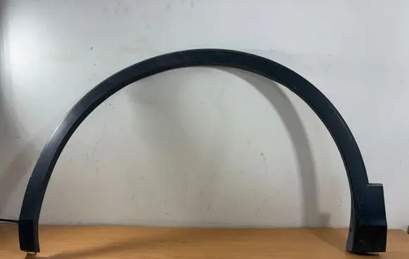 Volkswagen Tiguan Front arch trim 5NA854731E