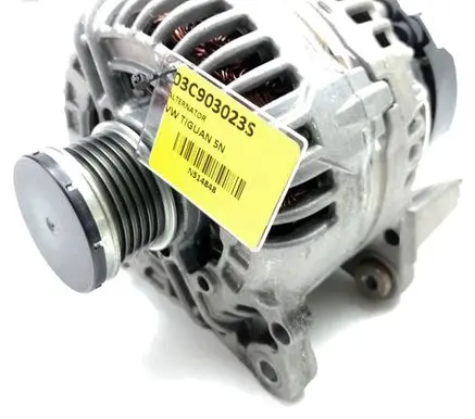 Volkswagen Tiguan Generator/alternator 03C903023S