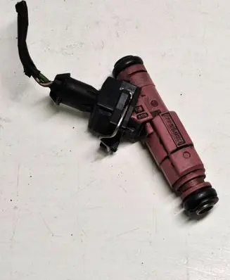 Volvo S80 Fuel injector 0280155832 9186348