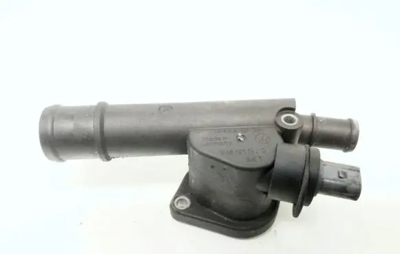 Volkswagen PASSAT B6 Engine coolant pipe/hose 038121132G 06A919501