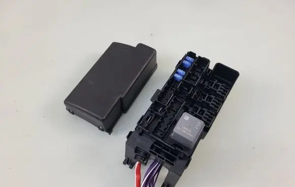 Opel Insignia B Fuse box set 13460664