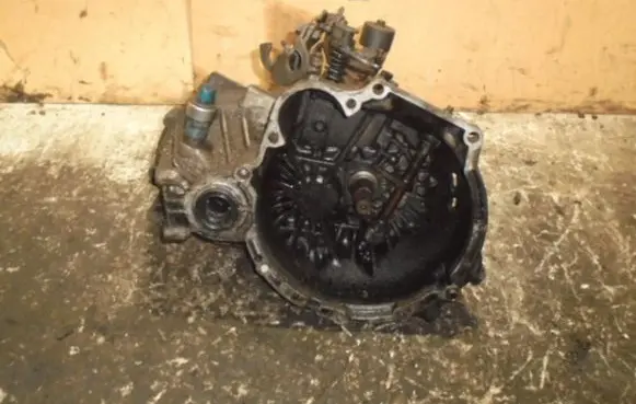 Audi Coupe Manual 4 speed gearbox JY1973