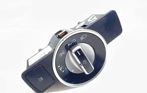 Mercedes-Benz E C207 W207 Light switch A2129050551