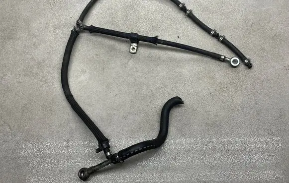 Fuel return line/hose