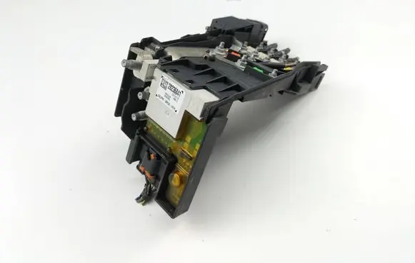 Peugeot 3008 I Fuse module 28236841