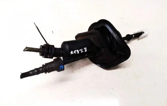 Mazda 3 I Clutch master cylinder 3m517a543ae 3m51-7a543-ae