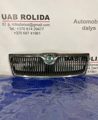 Skoda Octavia Mk2 (1Z) Front bumper upper radiator grill 1Z0853668