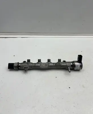 Volkswagen Golf VII Fuel main line pipe 04L130089F 04L130764B 18052103233