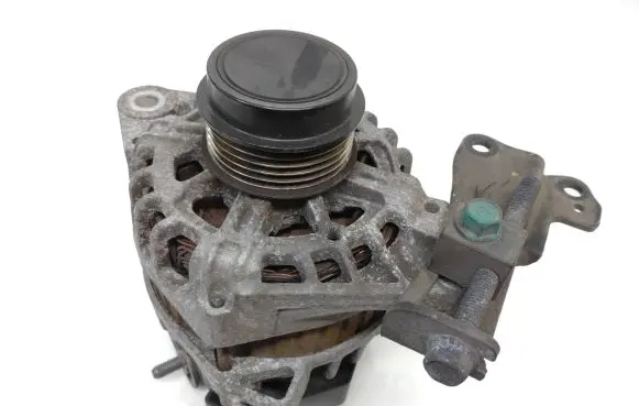 KIA Rio Generator/alternator 3730003600