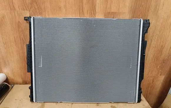 BMW 4 F32 F33 Coolant radiator 17118482622