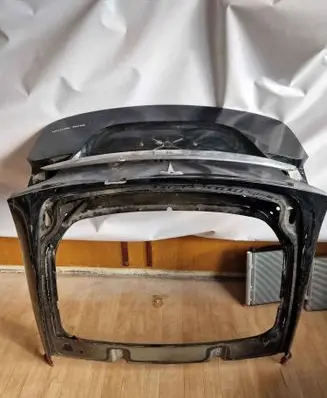 Tesla Model X Tailgate/trunk/boot lid