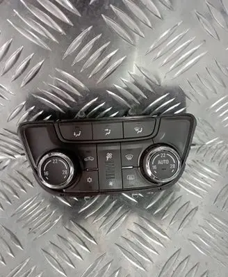 Opel Mokka Climate control unit 20963734 A2C50111548