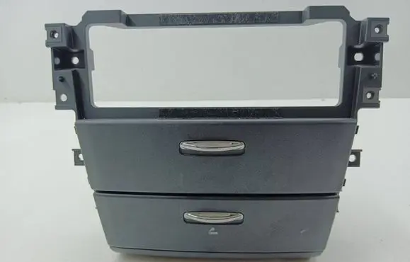 KIA Sorento Dashboard storage box/compartment 