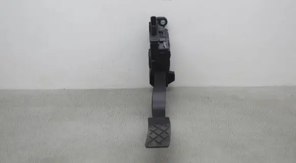Audi A6 S6 C7 4G Accelerator throttle pedal 8K1723523A