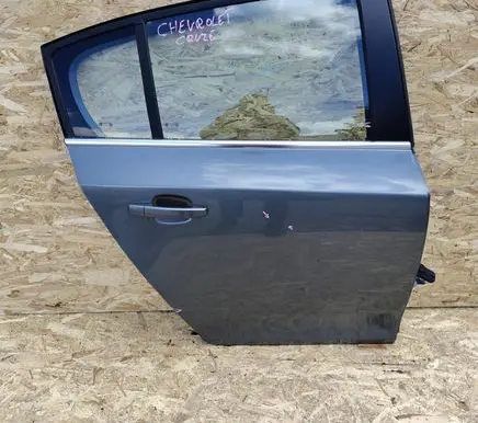 Chevrolet Cruze Rear door 