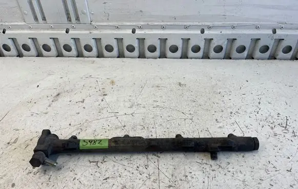 Mercedes-Benz C W202 Fuel main line pipe A6110700095 0445214004