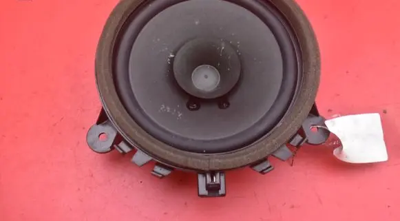 Volvo XC60 Subwoofer speaker 50657444