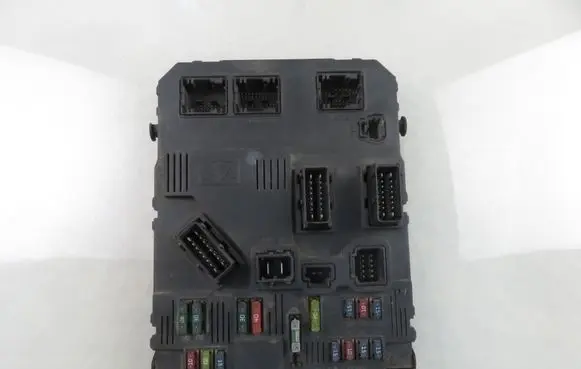 Citroen Berlingo Central body control module 9649627980 S118085120A