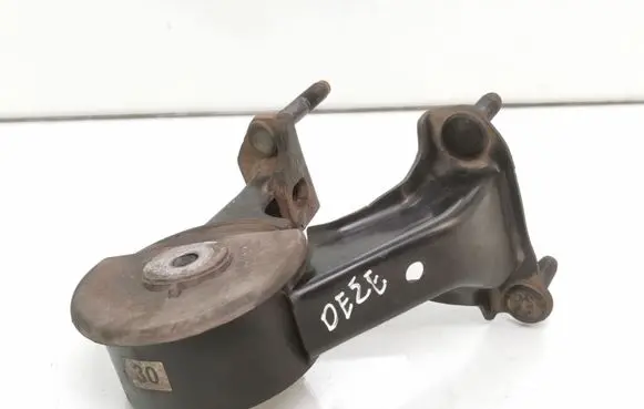 Toyota Avensis T250 Gearbox mount 123710R040