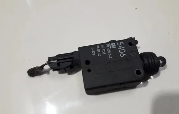 Opel Astra G Central locking motor 90460062 GM90460062