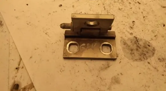 Volvo S80 Rear door lower hinge