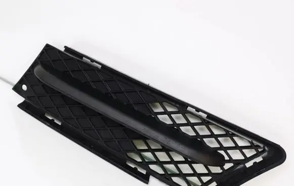 BMW 3 E90 E91 Front bumper lower grill 7154551 51117154551 22944911