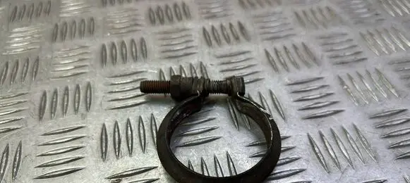 Ford Ecosport Muffler pipe connector clamp CVS2T670