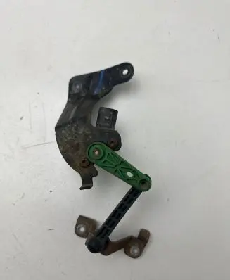 Audi A3 S3 8V Rear height level sensor lever 5Q0512521G