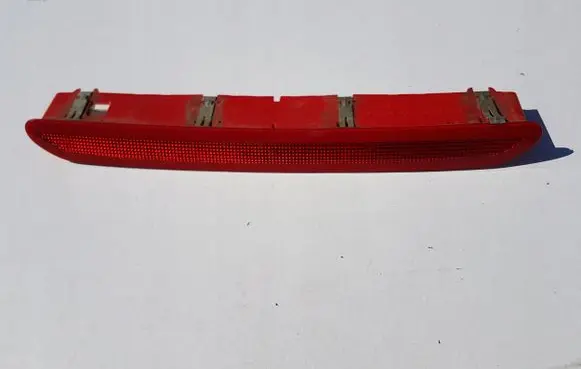 Volkswagen Golf V Third/center stoplight