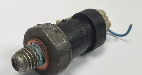 Saab 9-3 Ver1 Fuel pressure sensor 