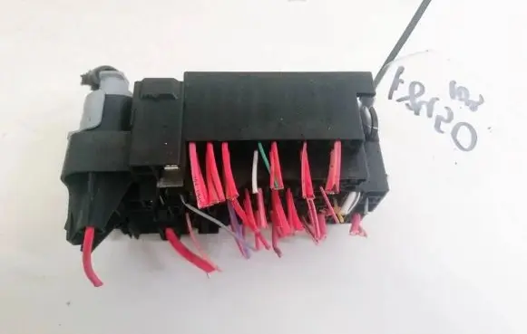 Renault Megane III Fuse box set 20241077