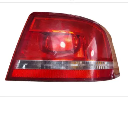 Volkswagen PASSAT B7 Rear/tail lights 3AE945096F