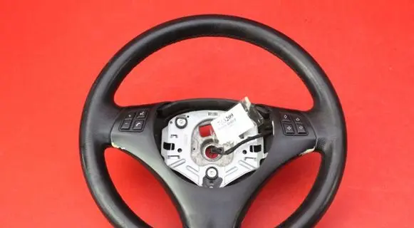 BMW X3 E83 Steering wheel 6767177-06