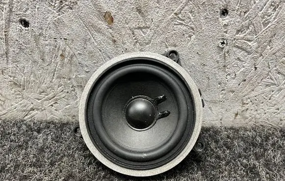 BMW i5 G60 Rear door speaker 5A06FC5 5A06FC502