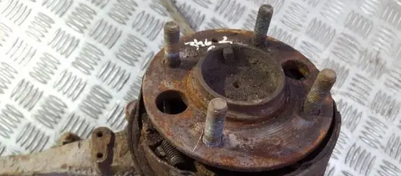 Hyundai Sonata Rear wheel hub